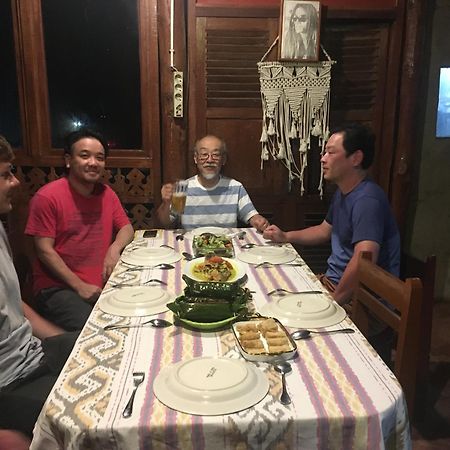 Smiley'S Homestay Berastagi Esterno foto