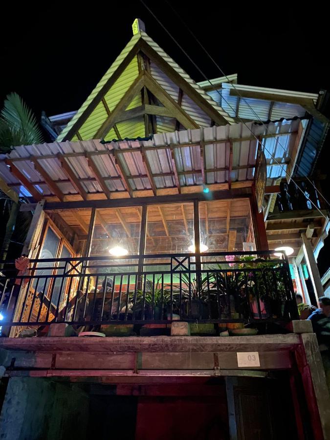 Smiley'S Homestay Berastagi Esterno foto