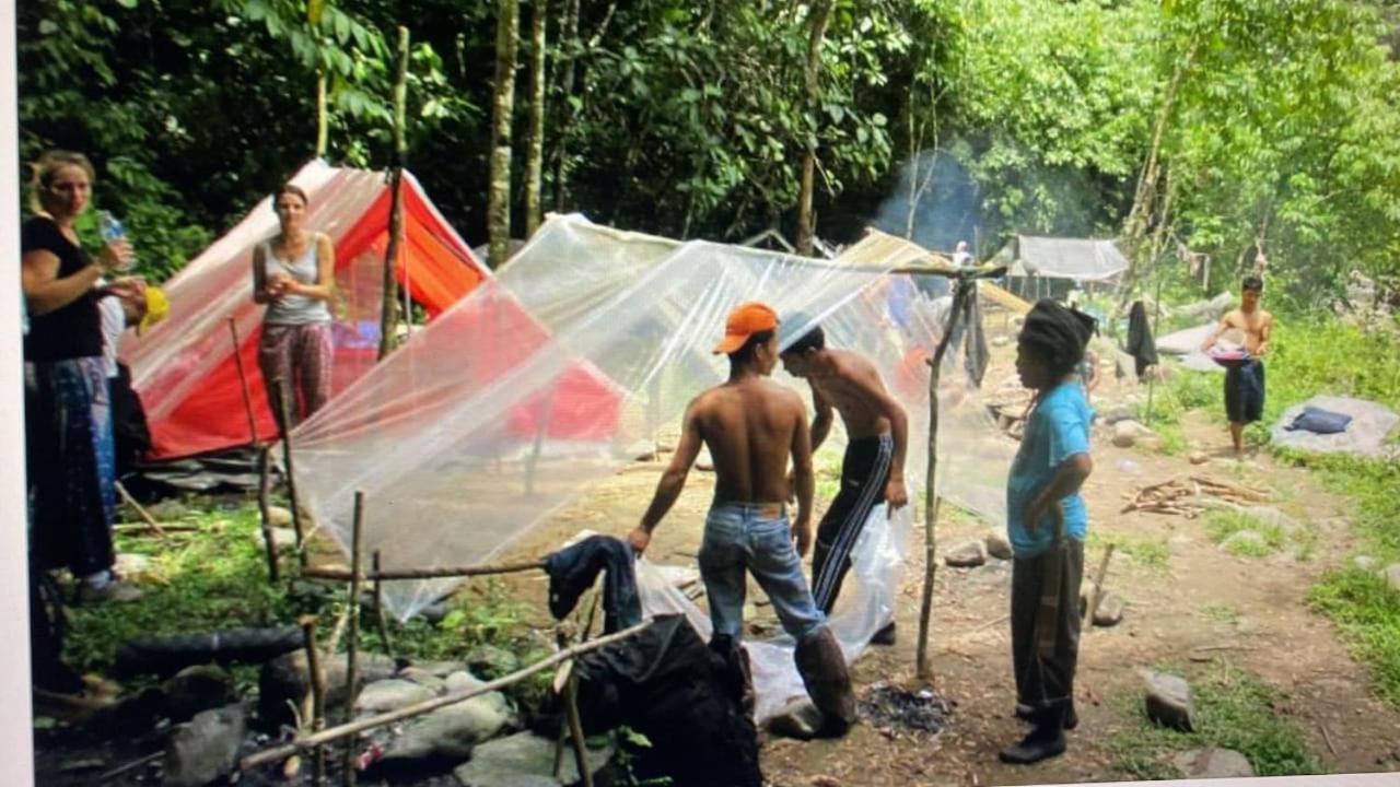 Smiley'S Homestay Berastagi Esterno foto