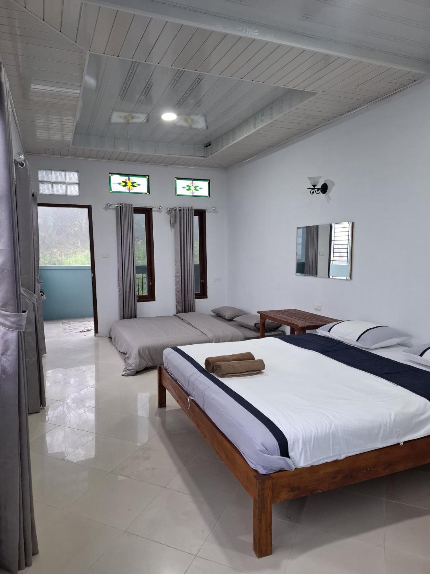 Smiley'S Homestay Berastagi Esterno foto